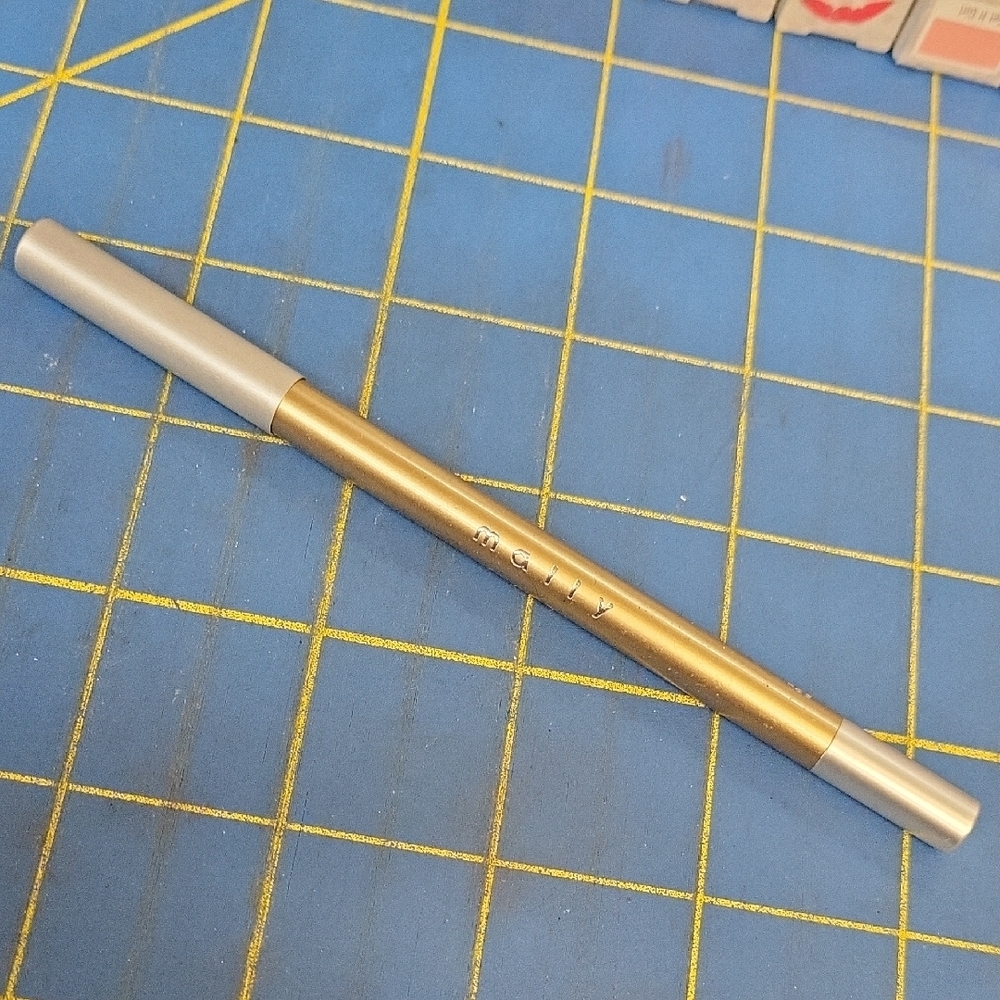 Mally Nuderich Eyeliner 1.06g Pencil New